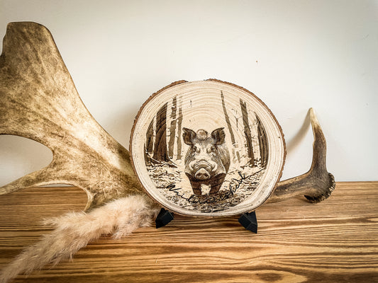 Wildholz - "Sau Waidmannsheil auf Baumstammscheibe"